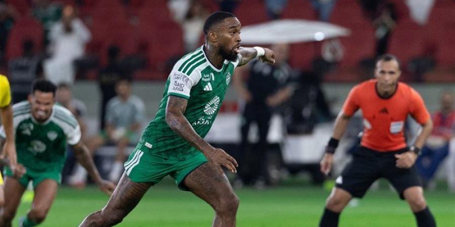أهلي جدة يتقدم على الفتح بهدف لترينكاو في الشوط الأول بالدوري السعودي - تواصل نيوز