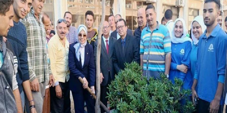 تزامنا بذكري أكتوبر.. جامعة الإسكندرية تطلق حملة لزراعة الأشجار ضمن مبادرة «100 مليون شجرة» - تواصل نيوز