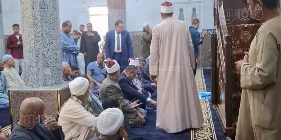 محافظ قنا يفتتح مسجد الرحمة بنجع سالم في نجع حمادي (فيديو) - تواصل نيوز