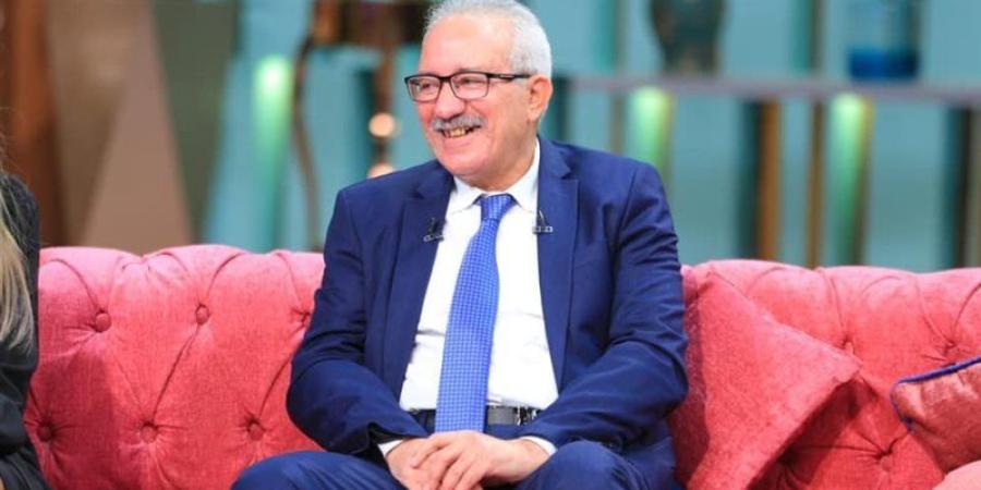 أحمد عبدالحليم يكشف تفاصيل مكافآت الزمالك بعد الفوز على الأهلي بـ1980 وحقيقة هدية سيارة فاروق جعفر - تواصل نيوز