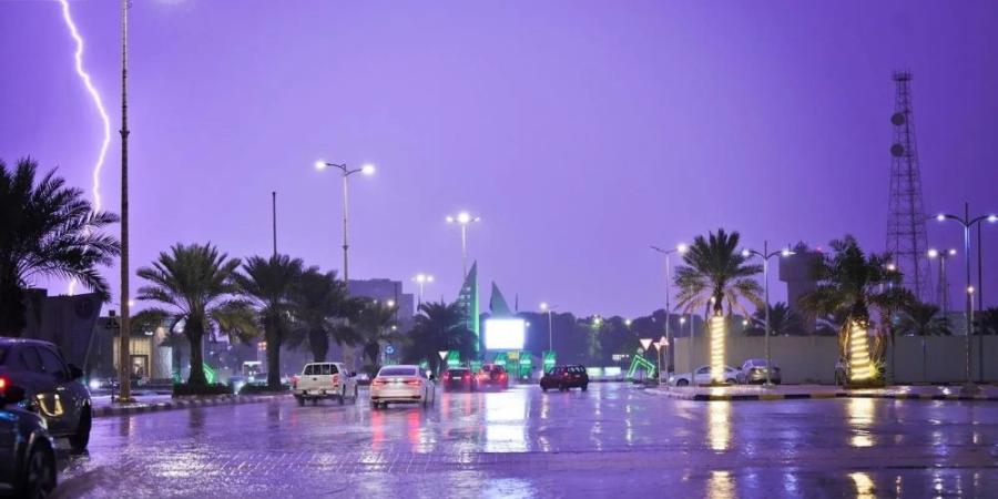 هطول أمطار متوسطة إلى غزيرة على 3 مناطق.. و"الدفاع المدني" يحذر - تواصل نيوز