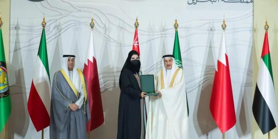لإسهاماتها الإنسانية والمجتمعية.. المرأة السعودية تحصد وسام مجلس التعاون للخدمة المدنية - تواصل نيوز