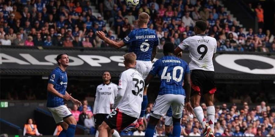 الدوري الانجليزي، تعادل سلبي بين إبسويتش تاون وفولهام في الشوط الأول - تواصل نيوز