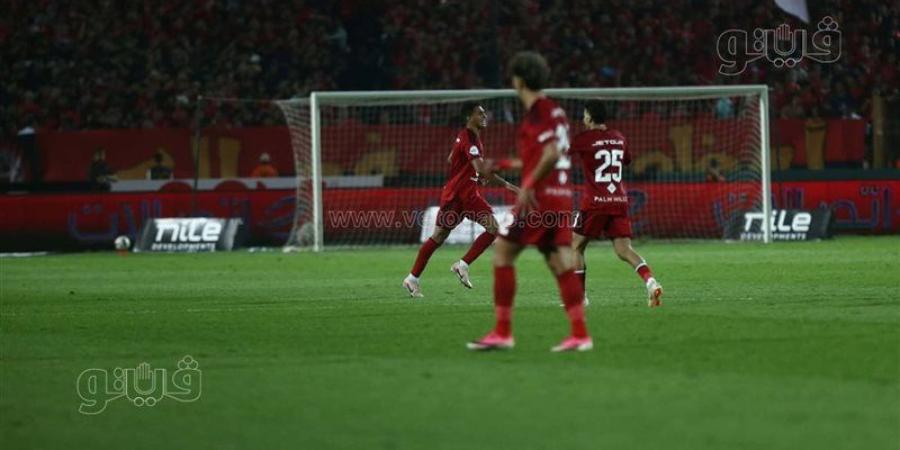 منصف بقرار يسجل هدف الأهلي الثاني في مرمى الزمالك (صور) - تواصل نيوز