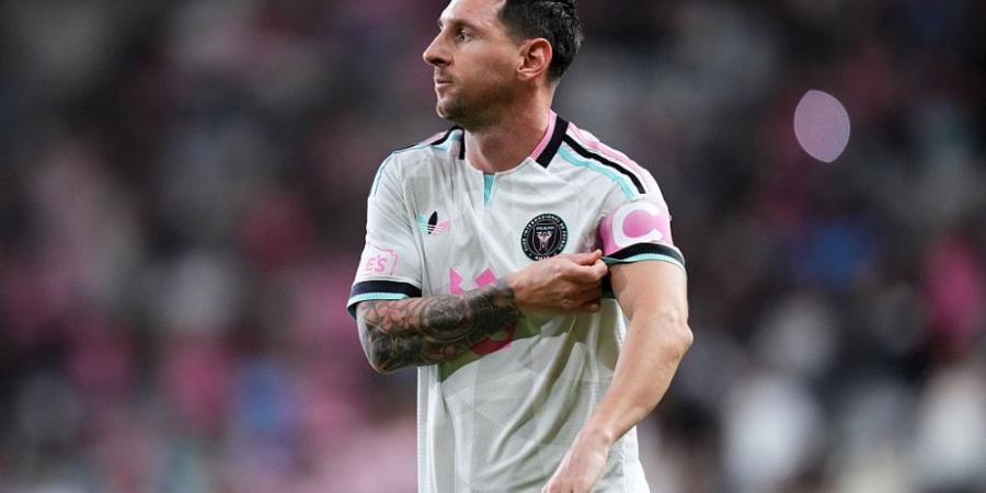 ميسي يقود إنتر ميامي إلى الفوز في مباراته الأولى بعد الاعتزال الدولي - تواصل نيوز