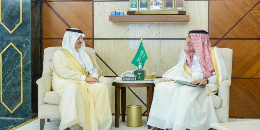 أمير الشرقية يستقبل رئيس جامعة الأمير محمد بن فهد - تواصل نيوز