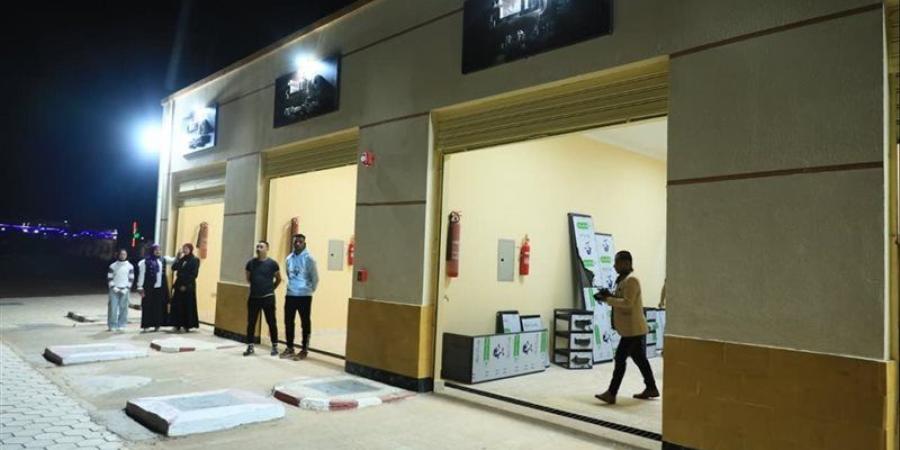 من الخياطة لميكانيكا السيارات، تعرف على المهن والخدمات المتاحة بمجمع حرف الوادي الجديد - تواصل نيوز
