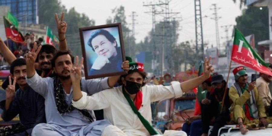 أنصار «عمران خان» يحشدون باتجاه إسلام آباد.. ضغوط متجددة على الحكومة الباكستانية - تواصل نيوز
