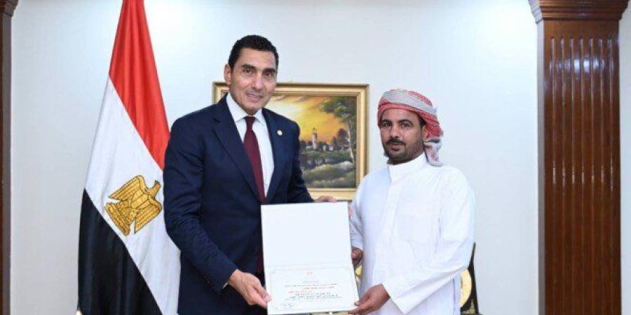 وزير الشباب والرياضة يكرم الفائزين المصريين بالمراكز الأولى في مهرجان ولي العهد السعودي للهجن بالطائف - تواصل نيوز