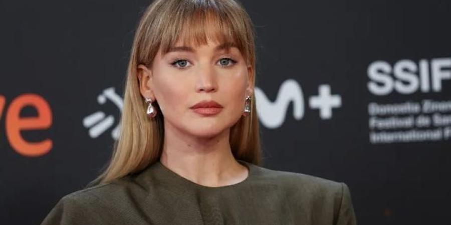 جينيفر لورانس تجمعها الكوميديا الرومانسية بمخرج «No Hard Feelings» من جديد - تواصل نيوز