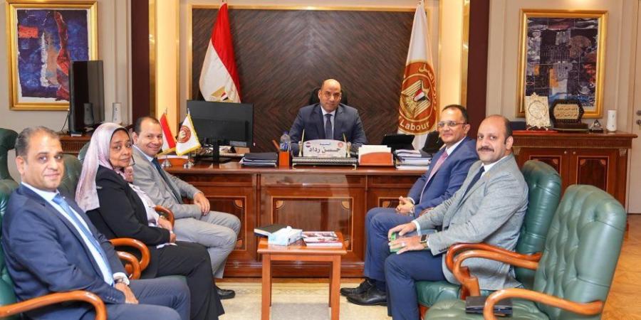 وزير العمل يستقبل رئيس جامعة الجلالة لبحث تعزيز التعاون في الملفات المشتركة - تواصل نيوز