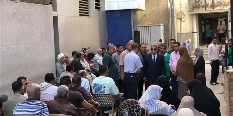 محافظ الدقهلية يتفقد مكتب توثيق الخارجية وعددا من المخابز بطلخا (صور) - تواصل نيوز