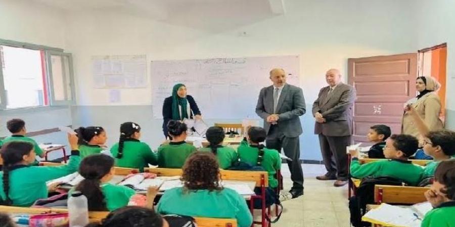 مدير تعليم الإسكندرية: الانضباط المدرسي وتوفير بيئة آمنة ومحفزة ركيزتان أساسيتان لبناء جيل ناجح ومتميز - تواصل نيوز
