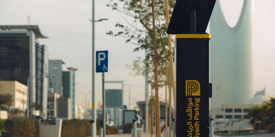 عاجل .. «البلديات» تنظم المواقف المدفوعة: 3 ريالات للساعة و15 دقيقة سماح.. و250 ريالاً لسحب المركبة - تواصل نيوز