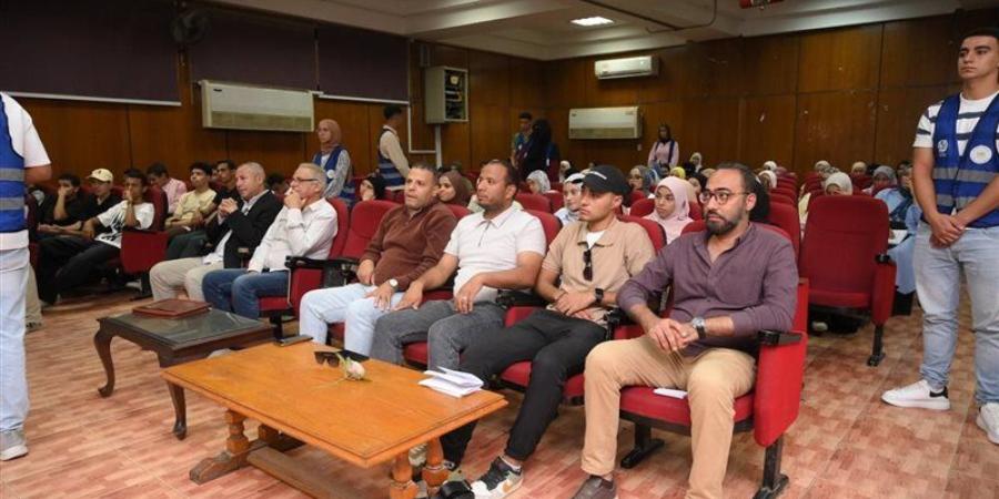 جامعة الفيوم تحتفل باليوم العالمي للقضاء على الفقر بندوة حول جهود وزارة التضامن - تواصل نيوز