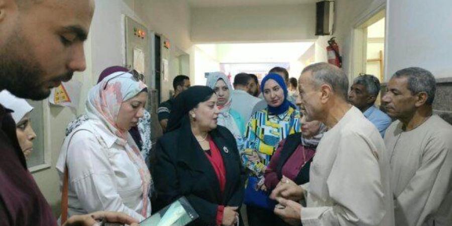 مدير صحة الغربية تتفقد وحدة برما وتتابع تطوير قسم العلاج الطبيعي بأجهزة حديثة - تواصل نيوز