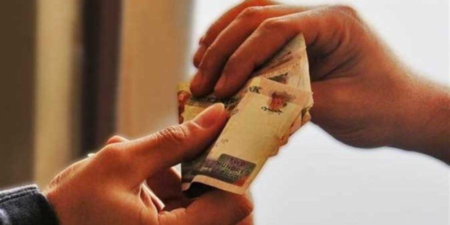 "ضيع نفسه بـ25 ألف جنيه"، سقوط موظف بمجلس مدينة السنطة متلبسًا برشوة لترخيص مدرسة مخالفة - تواصل نيوز