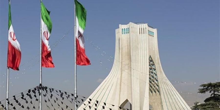 طهران: إيران وسلطنة عُمان توصلتا لتفاهم بشأن تحديد مسار مؤقت للملاحة - تواصل نيوز