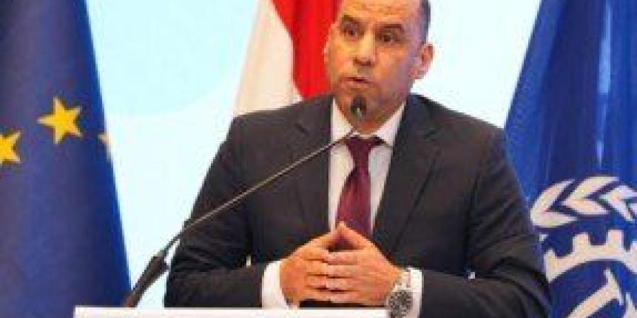 حسن رداد يطلق دليل التشغيل بالخارج لحماية حقوق العمالة المصرية - تواصل نيوز