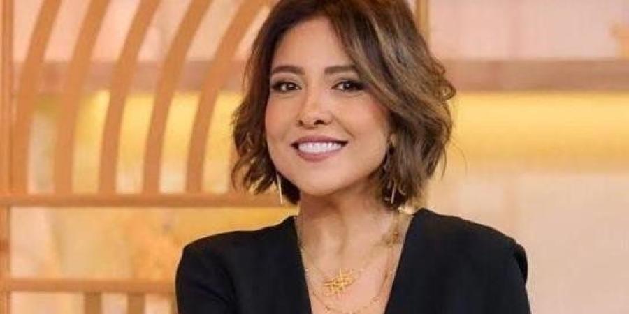 مي كساب توضح حقيقة أزمة «التيشيرت» المثير للجدل: «كنت فاكراه سبونج بوب» - تواصل نيوز