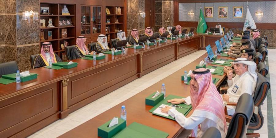محافظ الأحساء يرأس اجتماع اللجنة الفرعية للدفاع المدني - تواصل نيوز