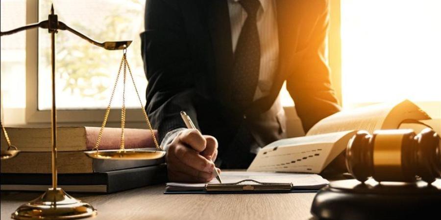 قرار من جنايات الإسكندرية بشأن المتهم بقتل طليقته داخل مكتب محاماة - تواصل نيوز