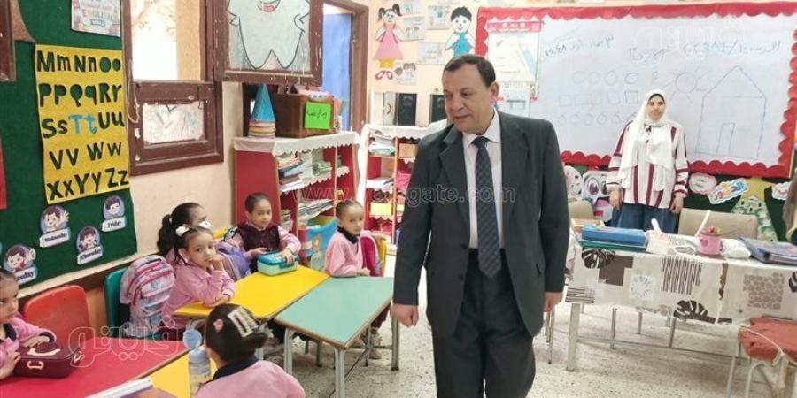 مدير تعليم بني سويف يوجه بمتابعة نسب الحضور والغياب وتقييمات الطلاب - تواصل نيوز