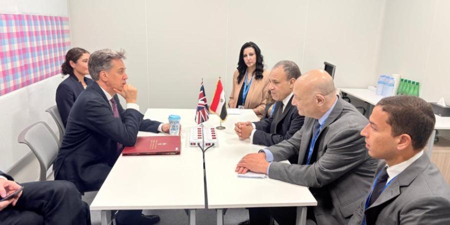 وزير الخارجية يلتقي نظيره البريطاني - تواصل نيوز