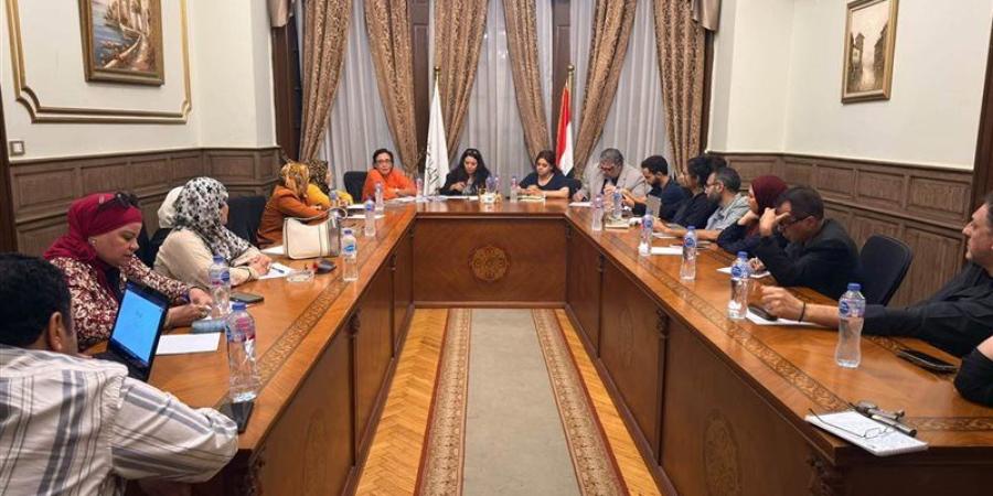 حزب المحافظين يناقش حقوق المرأة والاتفاقيات الدولية.. مطالب بتعزيز آليات التنفيذ - تواصل نيوز