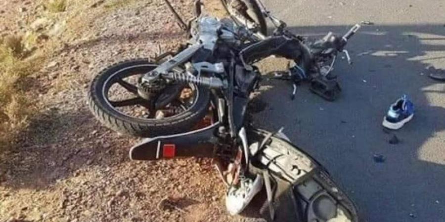 إصابة 3 أشخاص في تصادم دراجة نارية بسيارة ملاكي بمنطقة عرب زيدان بالدقهلية - تواصل نيوز