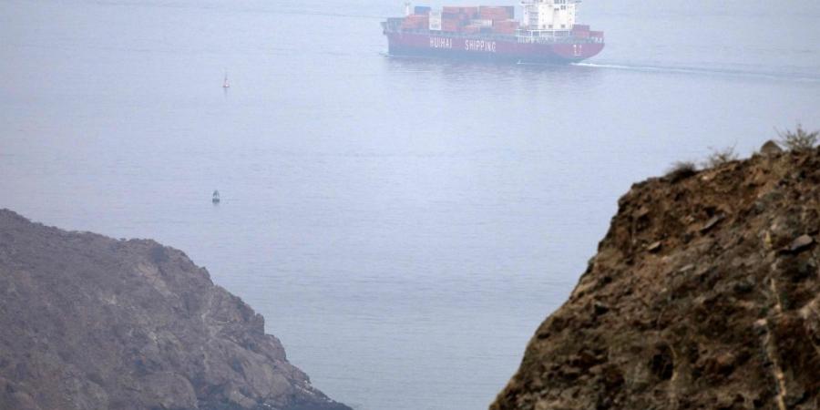 هيئة موانئ سنغافورة تدين هجومين على سفينتين في مضيق هرمز - تواصل نيوز