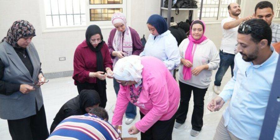 6 تخصصات طبية وعلاج بالمجان.. تفاصيل القافلة الشاملة لجامعتي أسيوط والأهلية في «بني مر» - تواصل نيوز