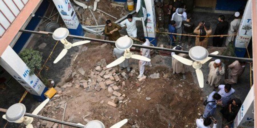 ارتفاع حصيلة ضحايا انهيار سقف مدرسة في باكستان إلى 29 قتيلًا و47 مصابًا - تواصل نيوز