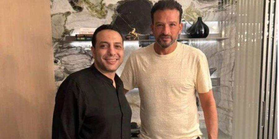 أيمن ممدوح عباس يستثمر في «Aqar Exit».. تقييم الشركة يصل إلى 100 مليون جنيه - تواصل نيوز