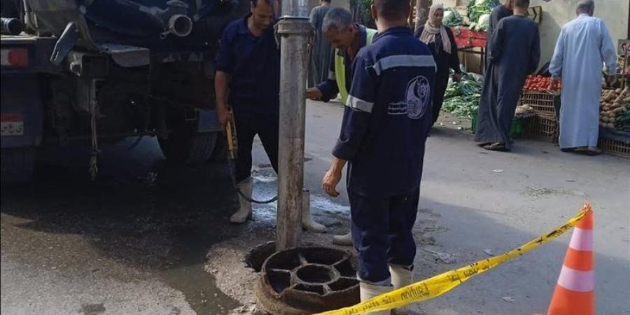 بمناوبات ميدانية خلال العطلات، مياه أسيوط تكثف تطهير شبكات الصرف الصحي استعدادا للأمطار - تواصل نيوز