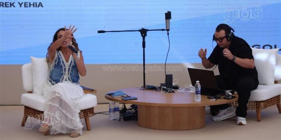 "اللمة لما بتتكرر"، جمهور الجونة يشارك في صناعة أغنية جديدة مع منة عدلي القيعي وأحمد طارق يحيى (فيديو) - تواصل نيوز