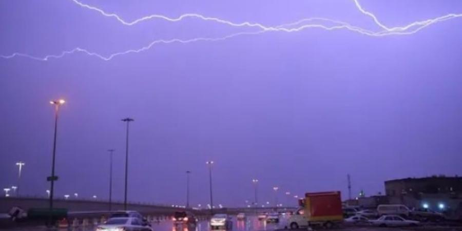 أمطار رعدية على معظم مناطق المملكة.. وتحذير عاجل من الدفاع المدني - تواصل نيوز