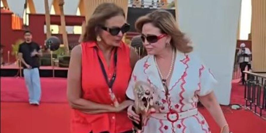 شاهد، لحظة خروج ليلي علوي ويسرا وإلهام شاهين من مؤتمر منى زكي بمهرجان الجونة - تواصل نيوز