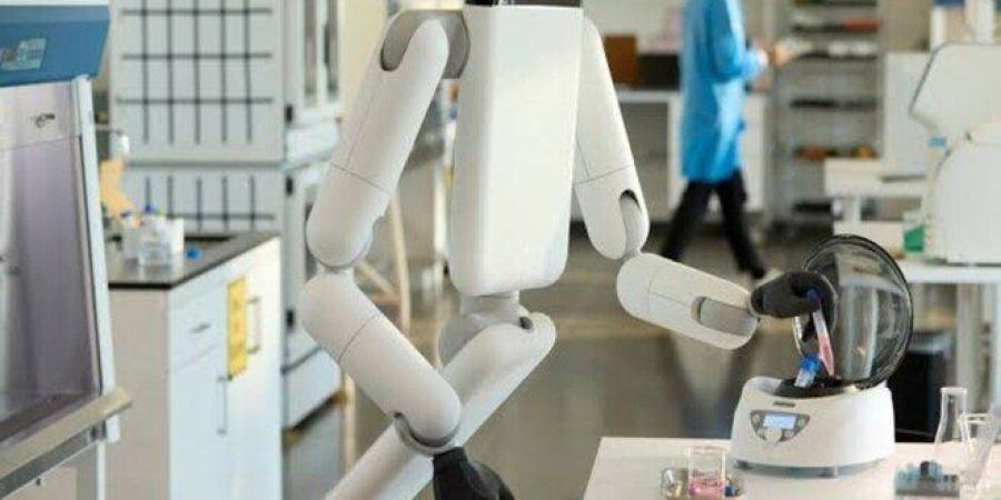 حائز نوبل للاقتصاد يحذر من انهيار سوق العمل بسبب الذكاء الاصطناعي خلال 10 سنوات - تواصل نيوز