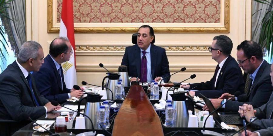 رئيس الوزراء يستعرض محاور الشق الاقتصادي لجلسات "منتدى مصر 2026" وبرنامج التحول الاقتصادي الوطني - تواصل نيوز