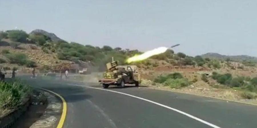 مقتل 168 حوثيًا وإصابة 210 آخرين في مواجهات عنيفة بمحافظة تعز اليمنية - تواصل نيوز