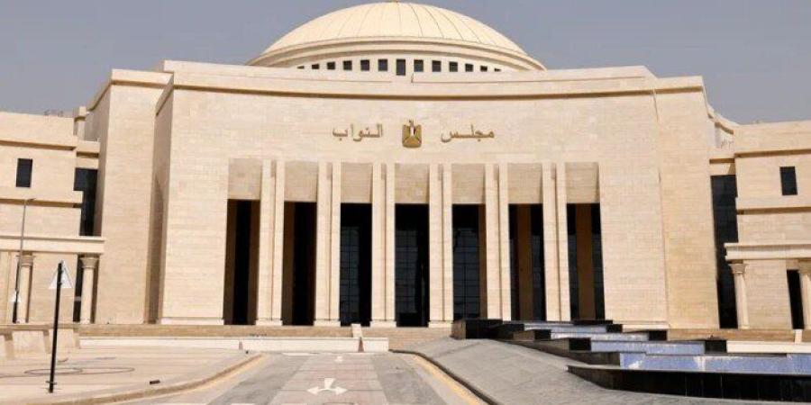 البرلمان المصري يعقد جلسة طارئة غدًا استجابة لدعوة السيسي بشأن التفويض اللازم حماية السعودية - تواصل نيوز