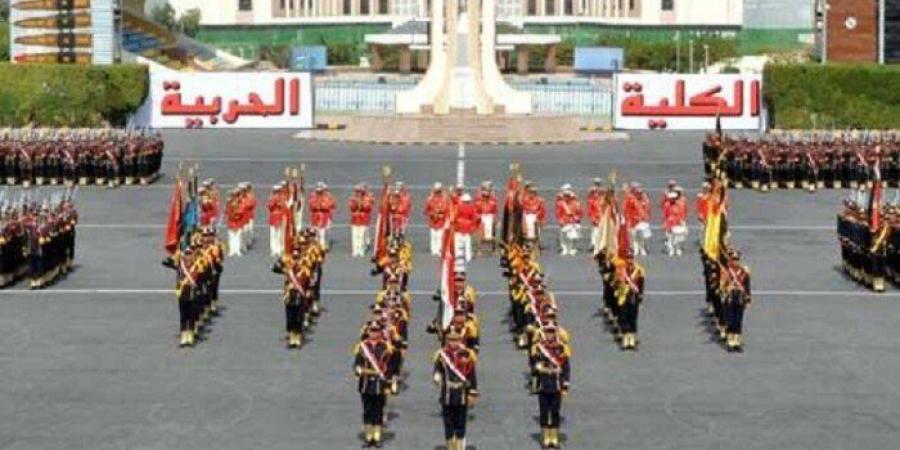 حفل تخرج دفعات جديدة من الأكاديمية العسكرية المصرية بحضور الرئيس السيسي - بث مباشر - تواصل نيوز