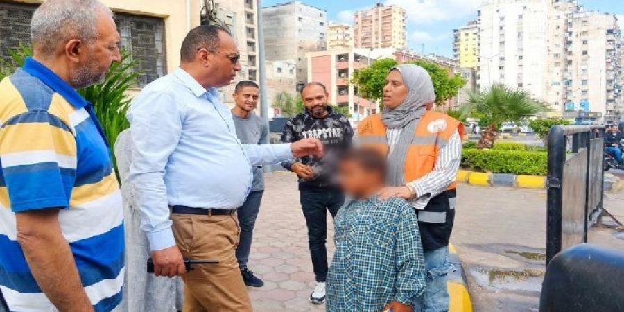 «تضامن الإسكندرية» تنقذ طفلًا بلا مأوى أسفل كوبري محمد نجيب وتودعه إحدى دور الرعاية - تواصل نيوز