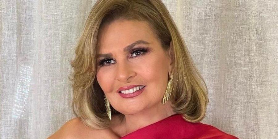 يسرا من مهرجان الجونة: الفن يقوم على الحرية والجرأة ولا يجوز محاكمة الفنان بسبب أدواره - تواصل نيوز