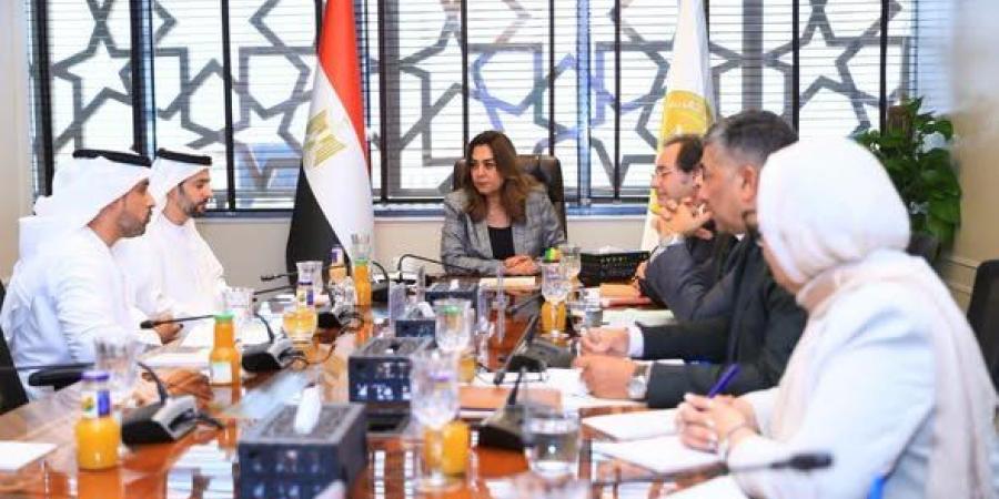 مصر والإمارات تبحثان تعزيز التعاون في حماية الطيور والحياة البرية بمحمية العميد - تواصل نيوز