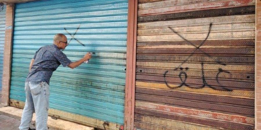 غلق وتشميع 12 محلًا مخالفًا في حملة مكبرة بمنتزه أول في الإسكندرية - تواصل نيوز