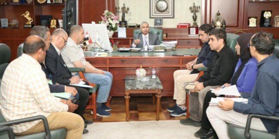 محافظ بنى سويف يواصل متابعة المشروعات الخدمية والإنتاجية ويشدد على تكثيف أعمال النظافة - تواصل نيوز