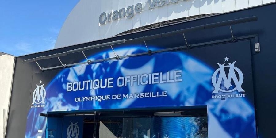 الاضطرابات في فرنسا تضرب متجر أولمبيك مرسيليا الرسمي - تواصل نيوز