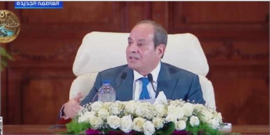 عقب اتفاق مجموعة طلعت مصطفى.. فخامة الرئيس السيسى ممازحًا حسن علام: أنت هتقعد تتفرج علينا؟ - تواصل نيوز